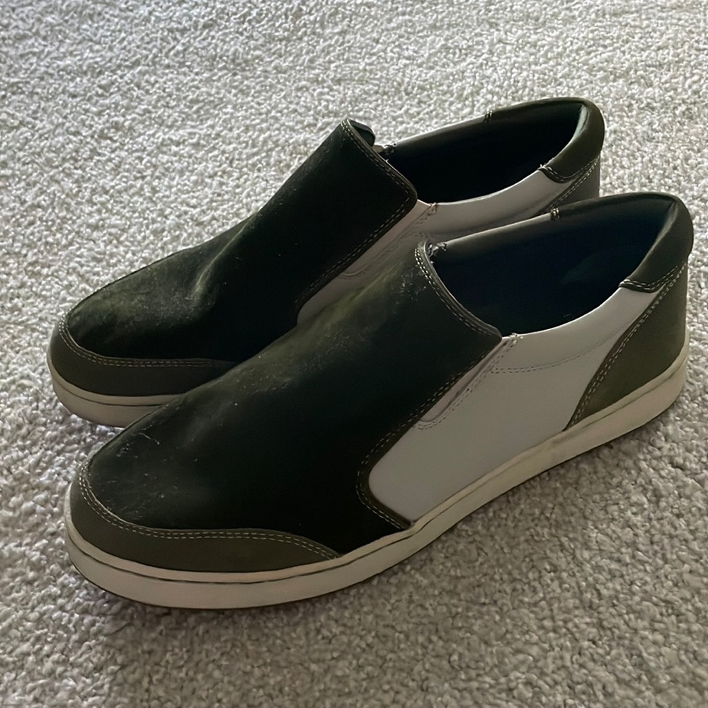 Kenneth Cole Reaction Slip ons